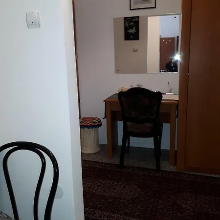 Centar-august Senoa *